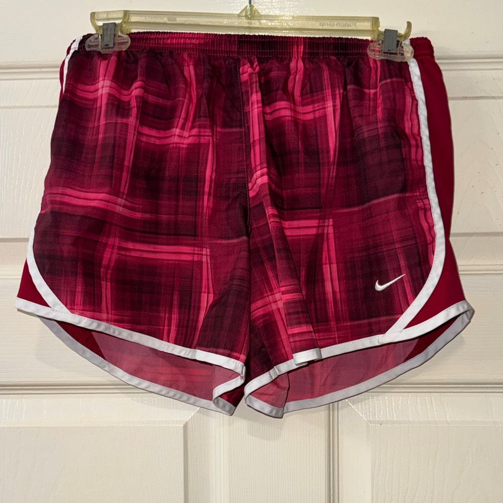 Nike Dry-FIT Youth XL Plaid Athletic Shorts with White Trim Like New
